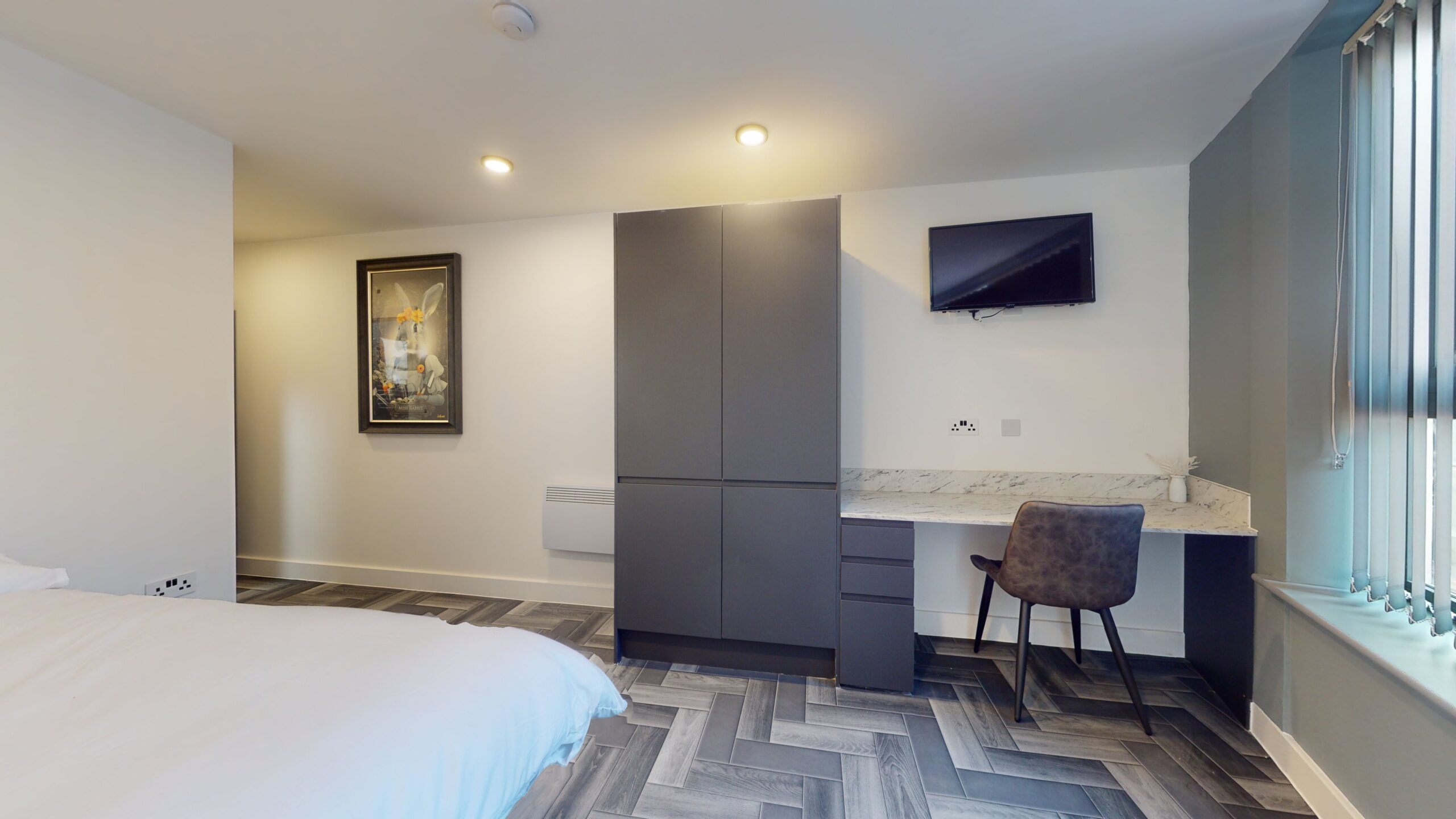 0908-a131-4bed-2f80-scaled