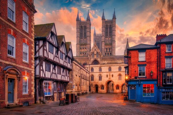 Local Student Living: What You Can Get for Your Money in Bath vs. Lincoln