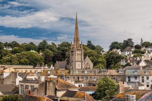 Getting Around Lincoln: Transport Tips for Students