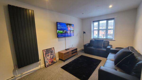 Winter Maintenance Checklist for Student Tenants: Avoid Damp, Mould and Broken Boilers