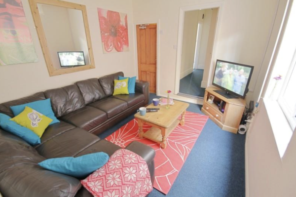 Mid-Tenancy “Mini MOT”: 10 Checks That Protect Your Deposit Later