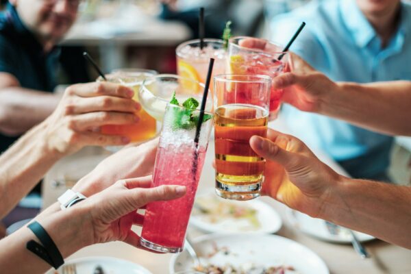 Alcohol Awareness Week: How Students Can Enjoy Summer Socials Without Breaking Their Budget