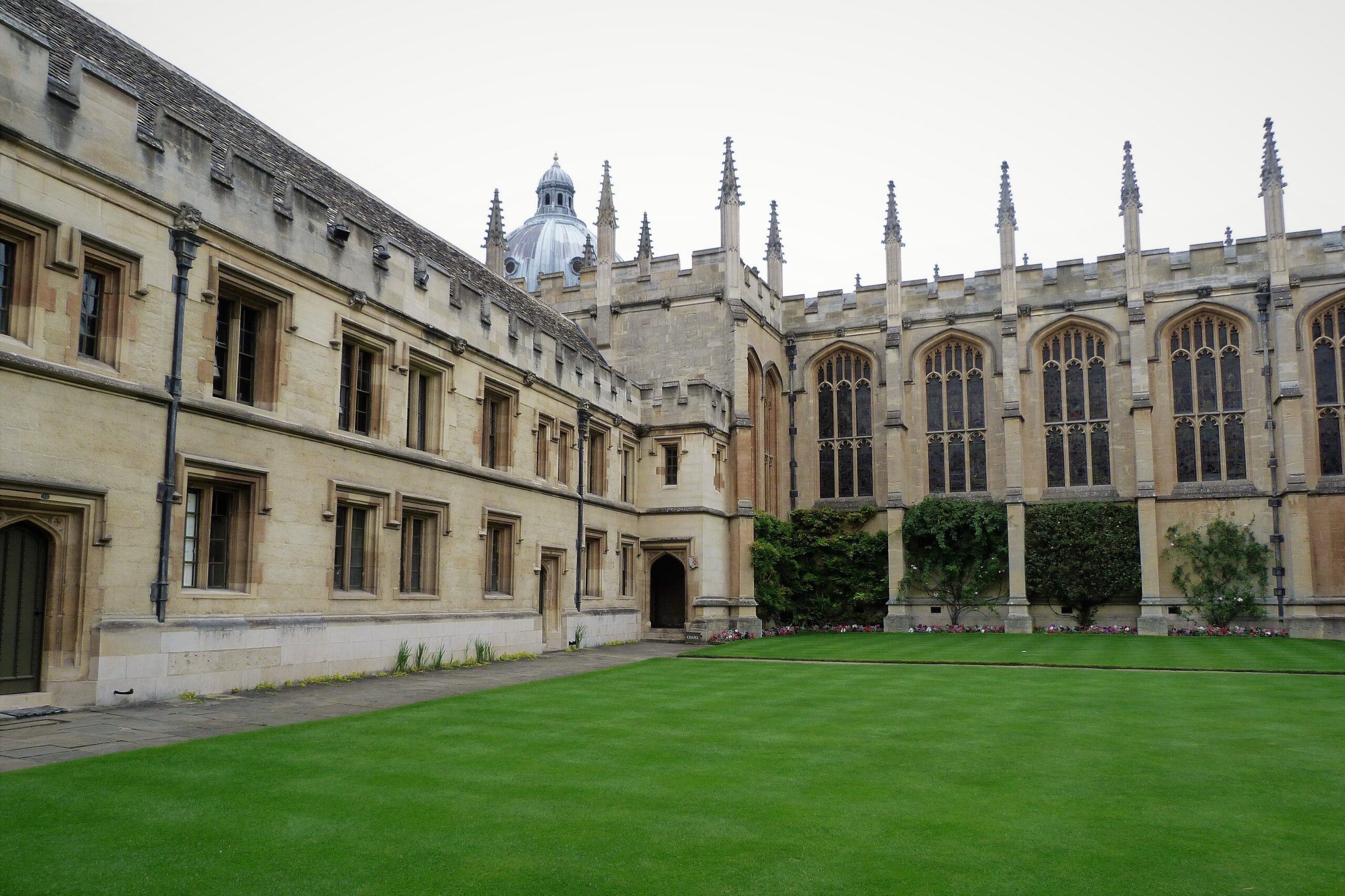 meatle-oxford-4755069-scaled