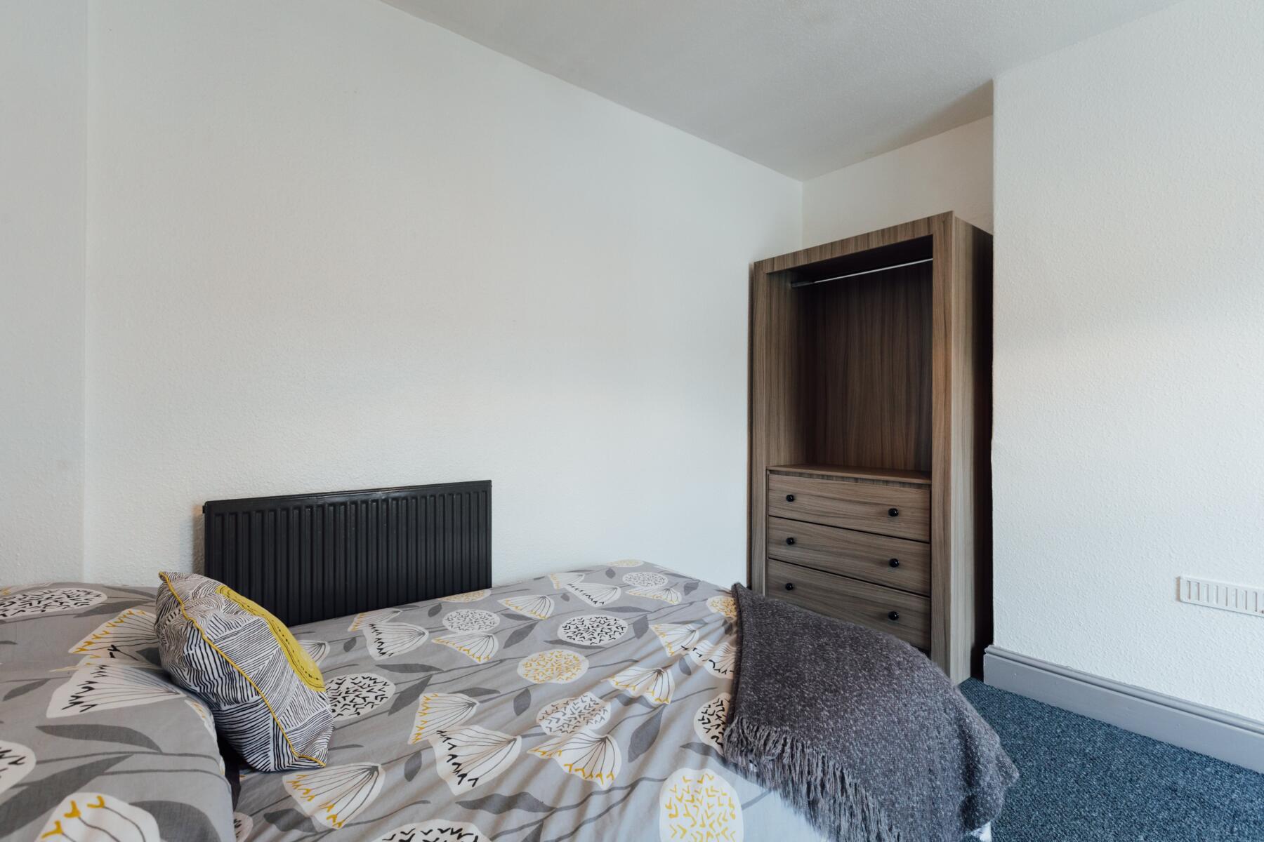 6 beds student accommodation in Hull · Available from 1st September 2024