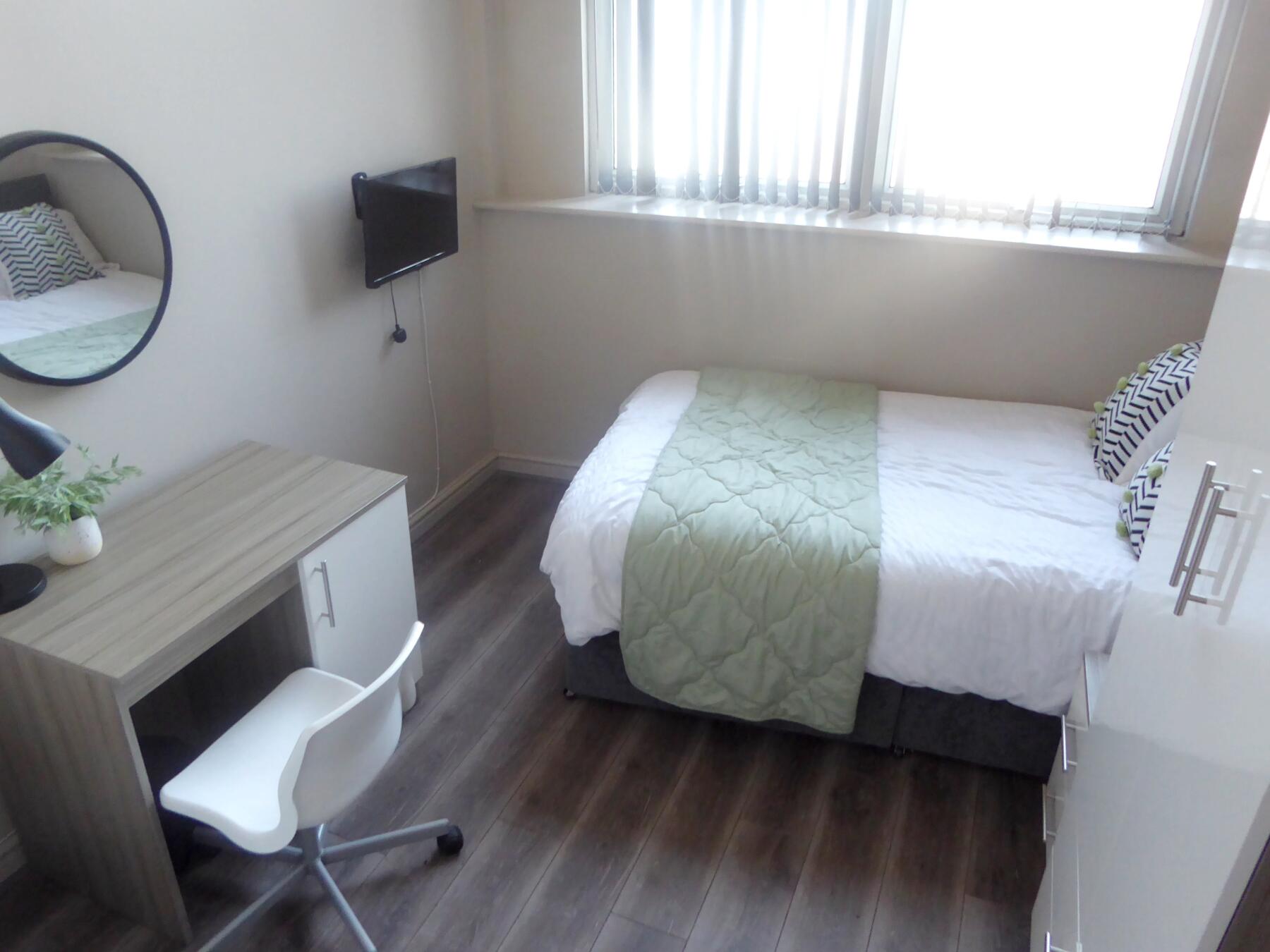 6 beds student accommodation in Liverpool · Available from 2nd July 2023
