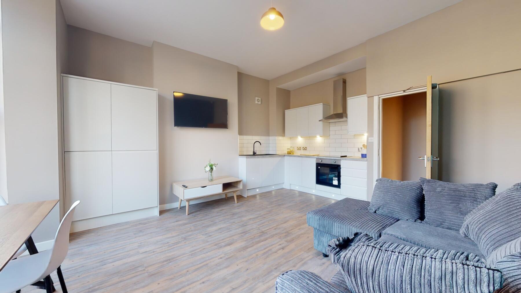 4 beds student accommodation in Leeds · Available from 2nd July 2024