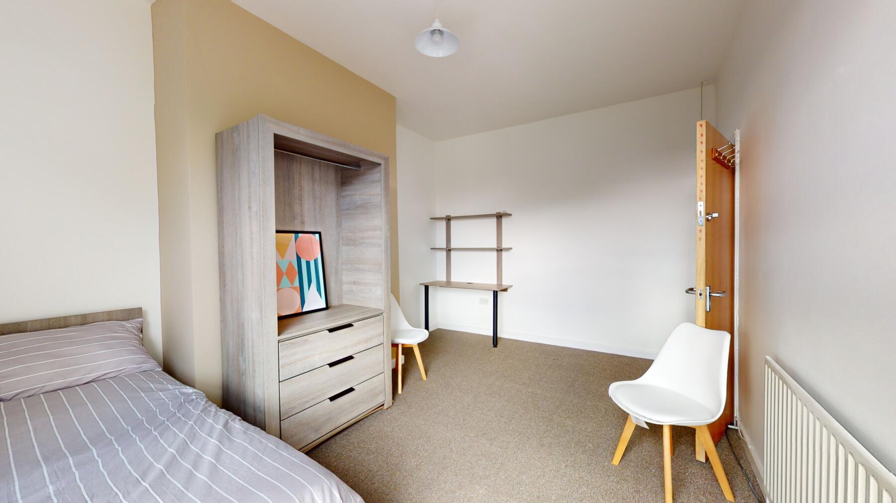 4 beds student accommodation in Leeds · Available from 1st September 2024