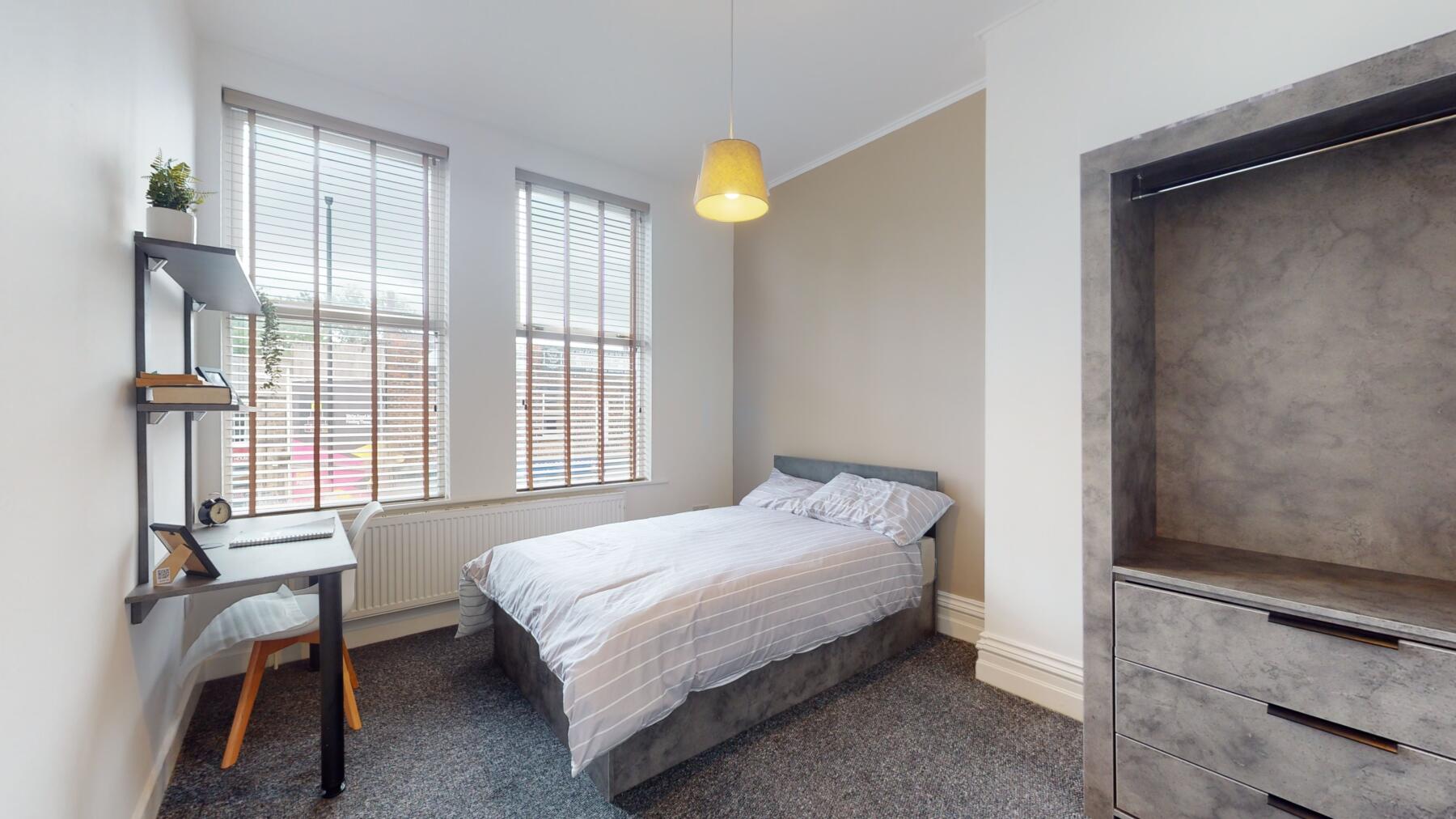 2 beds student accommodation in Leeds · Available from 1st August 2024