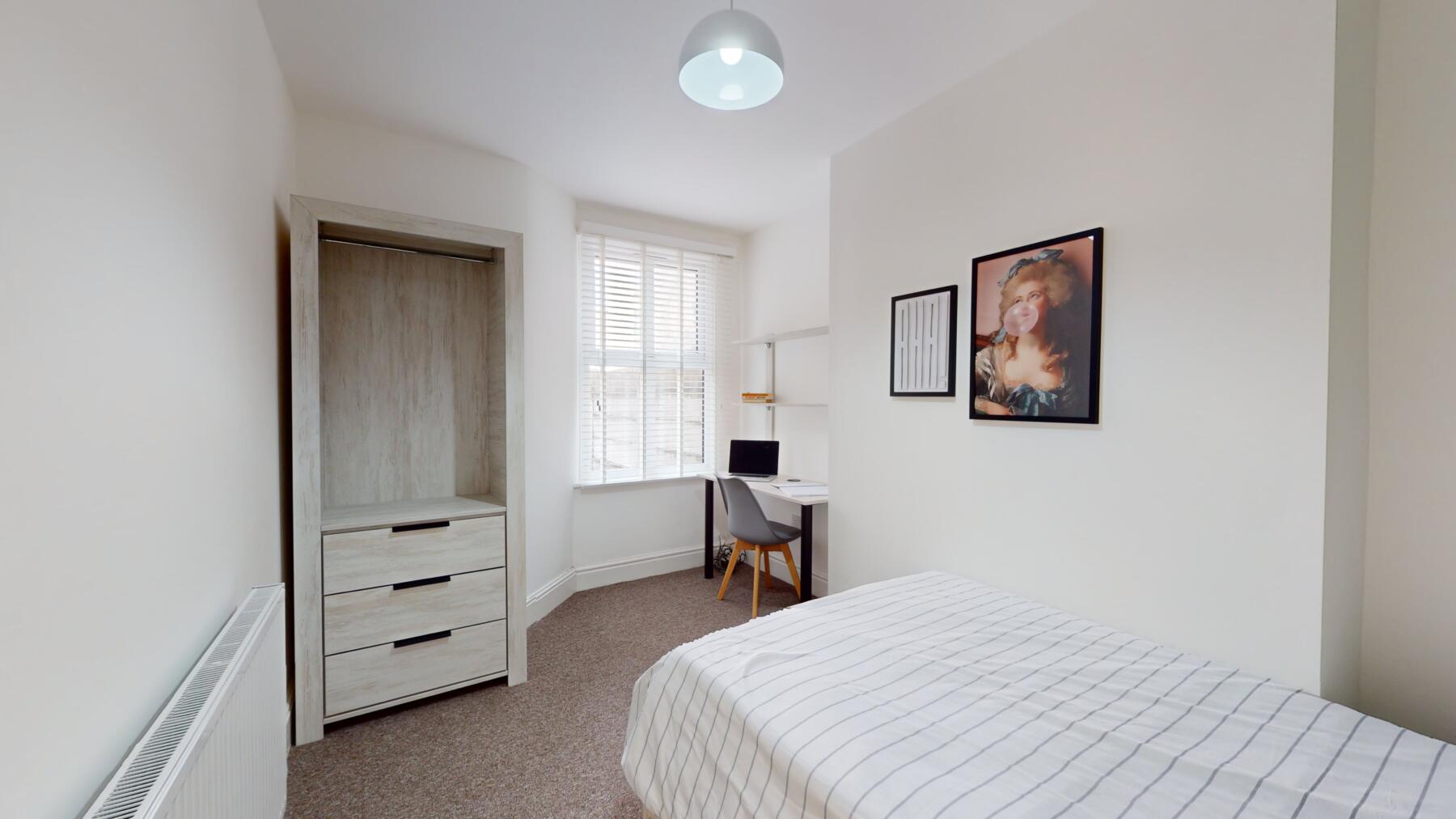 6 beds student accommodation in Manchester · Available from 2nd July 2024